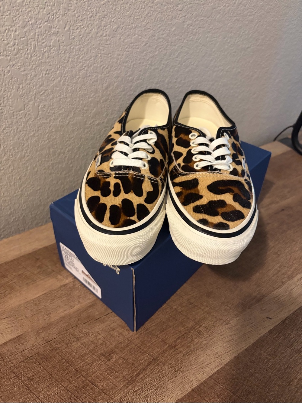 Leopard Vans LX Authentic 44
Pony Hair - Picture 2 of 14